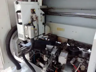 Кромкооблицовочный станок Brandt KDF630