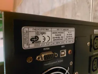 ИБП Riello VST 2000