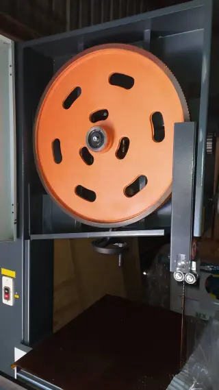 Ленточнопильный станок MJ346E (шкив 600 мм)