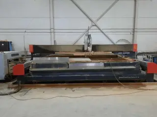 Станок гидроабразивной резки APW S4020BA (2025 года) 5 осей