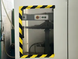 3-х осевой обрабатывающий центр DECKEL MAHO - DMC 70 V