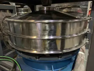 Мельница ножевая для пластика WH 600