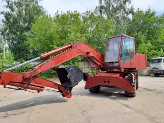 Колёсный экскаватор Case 888 BP, 1994