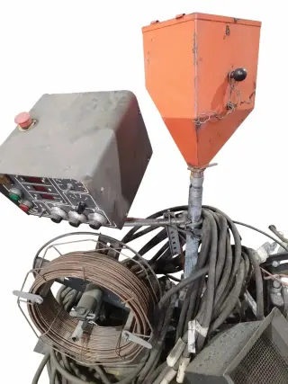 самоходный сварочный трактор АДФ-1000