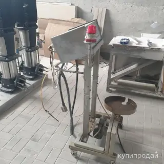 Дозатор для жидких красителей и добавок с системой управления REPI U2005