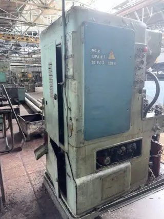 Зубофрезерный станок 5А312