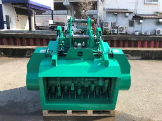 Роторный измельчитель / шредер для экскаватора UEDA UF-120