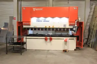 Пресс листогибочный гидравлический WF67K-100/3200 с ЧПУ Delem DA-53T