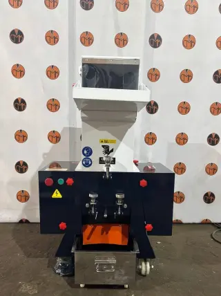 Дробилка для полимеров PC-250