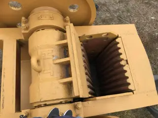 Щековая дробилка РЕ 600х900 / Аналог СМД-110(А)
