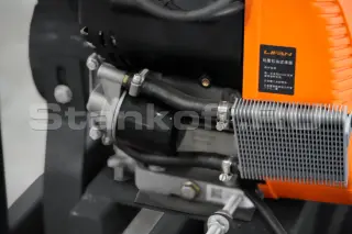 Бензиновый измельчитель веток BX-62B