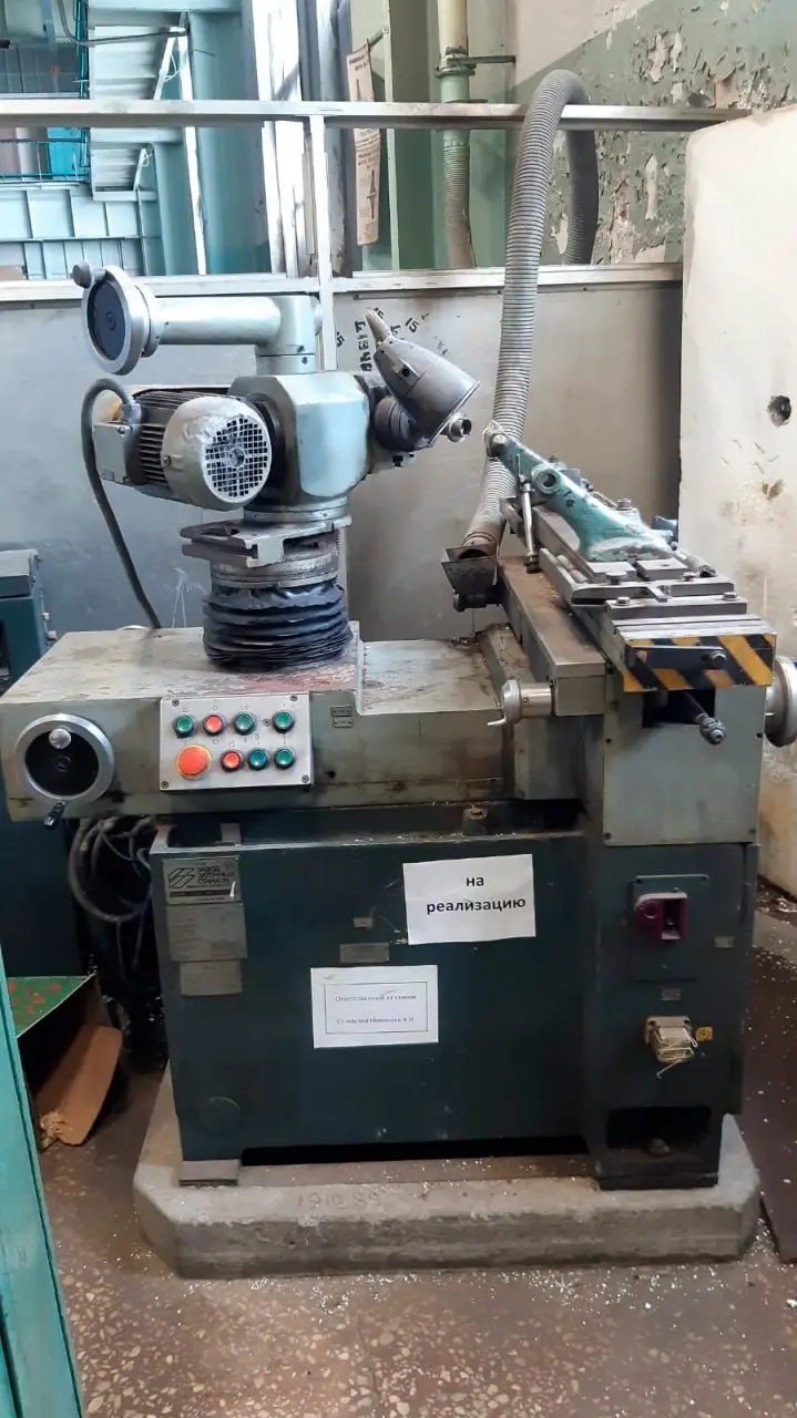 Универсально-заточной станок 3Е642Е