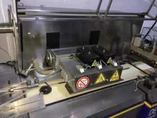 горизонтальная упаковочная машина (флоу-пак) ILAPAK DELTA 3000 TDR B DX