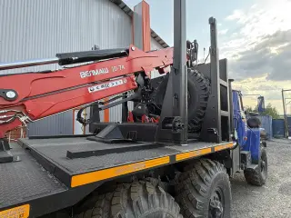 Лесовоз Урал ЯМЗ-236НЕ2 турбированный с новым манипулятором Велмаш