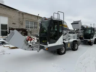 Бетоносмеситель с самозагрузкой YNIX QGMC2000 (8 м3/час)