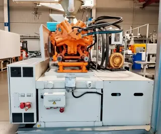 Термопластавтомат Welltec 660т, шнек 90мм, 2018г Б/У