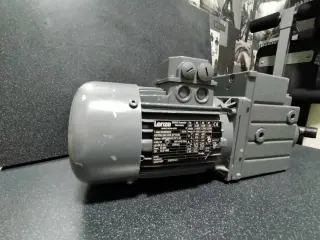Мотор-редуктор Lenze EN60034 новый