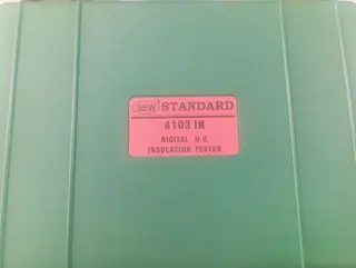 Цифровой измеритель изоляции мегаометр SEW 4103 IN