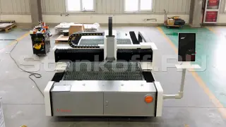 Оптоволоконный лазерный станок для резки металла XTC-1530W/6000 Raycus