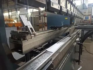 Листогибочный пресс Durma AD-R 30100