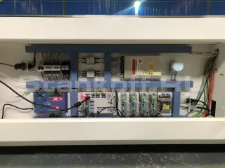 Лазерный станок для резки металлов и неметаллов с ЧПУ LM HYBRID 1325/180 Вт