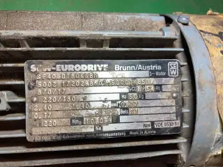 Мотор-редуктор Sew-eurodrive SF40 DT80K6BM