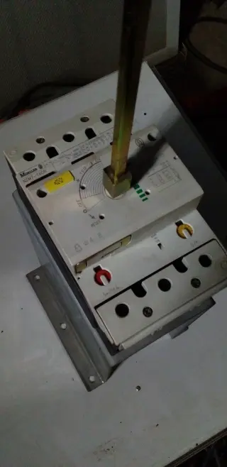 Выключатель