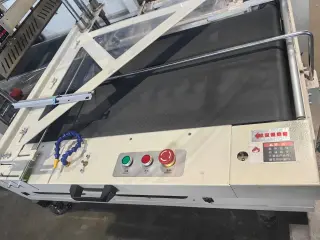 Станок для упаковки в пакеты BF-550 с термотуннелем