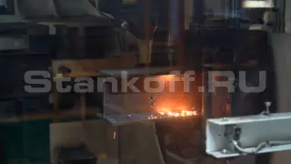 Оптоволоконный лазерный труборез с полуавтоматической системой погрузки и разгрузки труб TP1212-350/6000 Raycus 5 axis