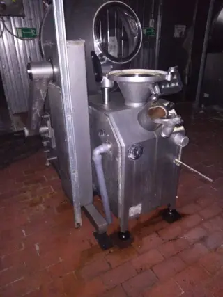 Шприц колбасный вакуумный Vemag robot 700
