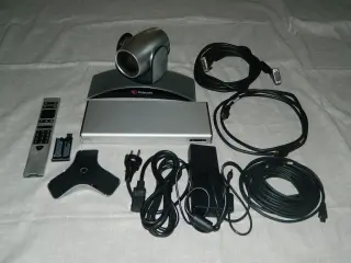 Polycom RealPresence Group 300-720p/EagleEye III MPTZ-9