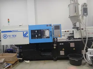Термопластавтомат ТЕХ-YC90V