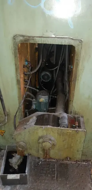 Зубошевинговальный станок (аналог 5702) авс02 47047