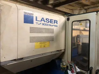 Лазерная установка TRUMPF Trumatic L 3030 2000 года выпуска
