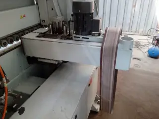 Кромкооблицовочный станок Brandt KDF630