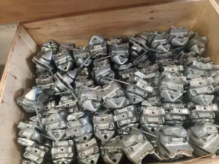 Твистлок промежуточный ручной Макгрегора и замки контейнерные