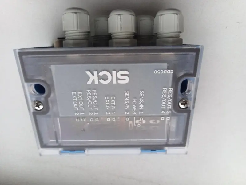 CDB650-204 Sick 1064114 Модуль соединительный для сканеров CLV