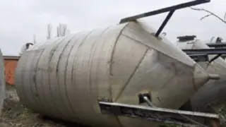Емкости нержавеющие, объем -20 куб.м., вертикальные