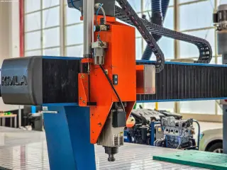 Фрезерный станок с ЧПУ KIMLA BPF 2070