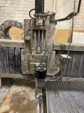 Станок гидроабразивной резки Water Jet