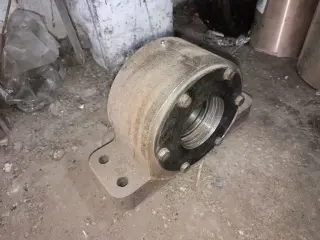 Узел подшипниковый ТК-15 в сборе (крышки глухая-проходная)