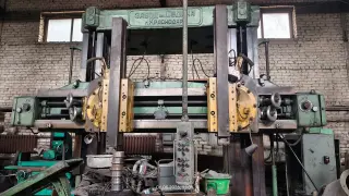 Станок токарно-карусельный 1525