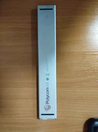 Polycom RealPresence Group 300-720p/EagleEye III MPTZ-9