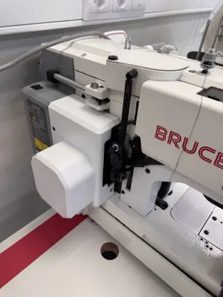 Петельная машина полуавтомат Bruce