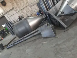 Смеситель шнековый вертикальный