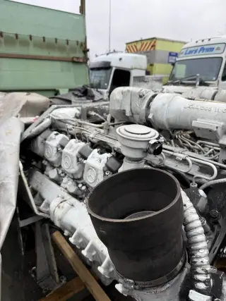 Двигатель Mercedes OM444 (аналог MAN D2842)