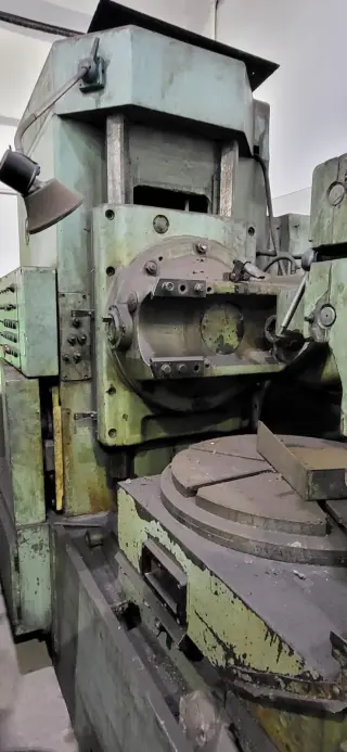 Зубофрезерный станок 53А80Н