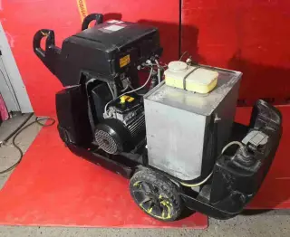 Моющий аппарат Karcher HDS 801E на запчасти