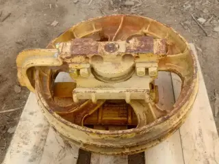 Колесо натяжное ленивец ЧТЗ Т-130, Т-170, Б-10, Б-10М