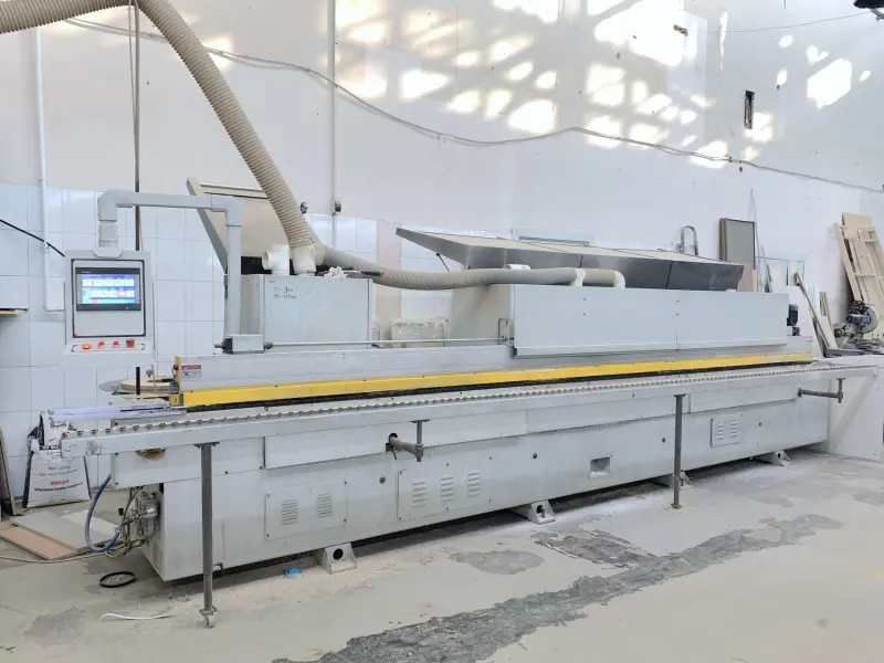 Кромкооблицовочный станок Velberg MC468J